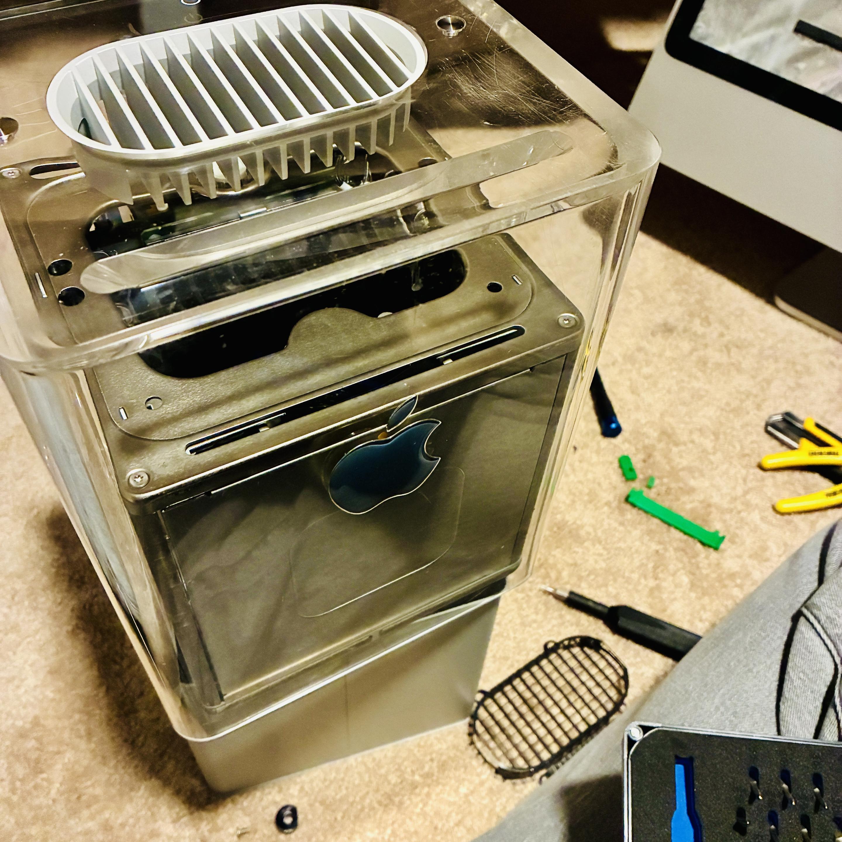 Apple PowerPC G4 Cube case